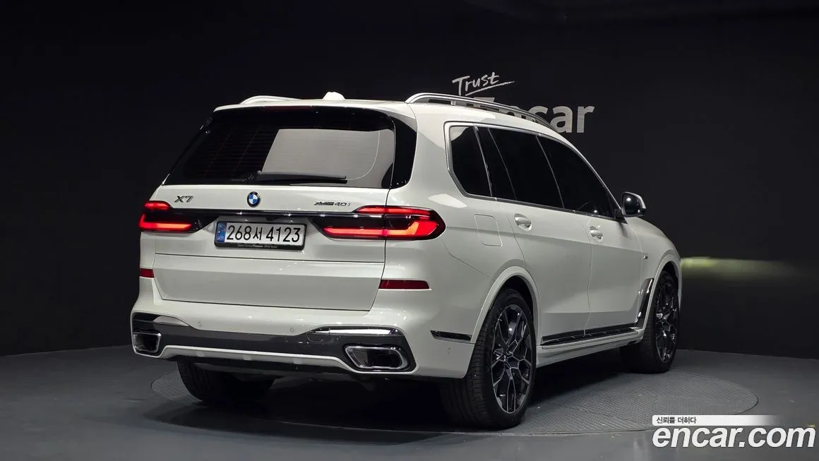 BMW X7 — фото 2