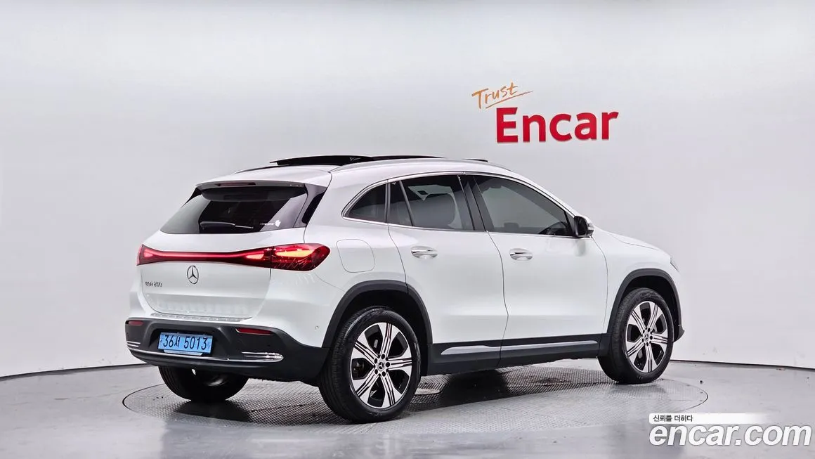 Mercedes-Benz EQA — фото 2