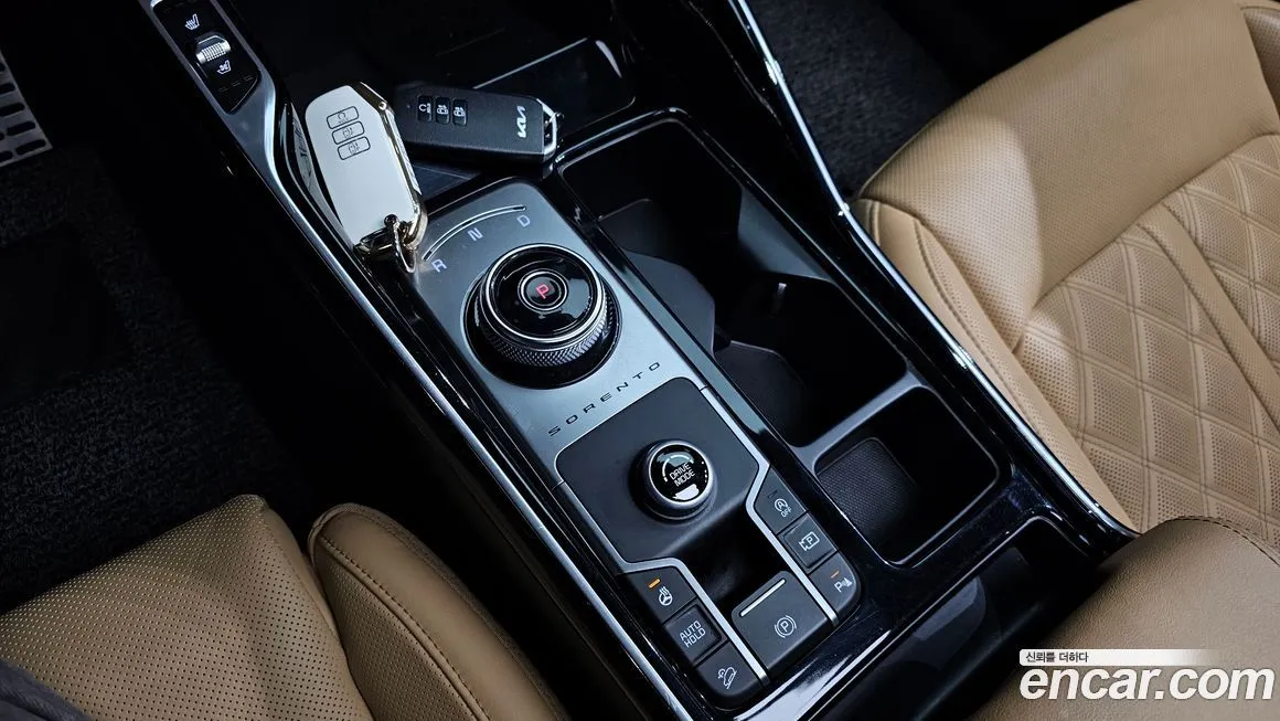 Kia Sorento — фото 9