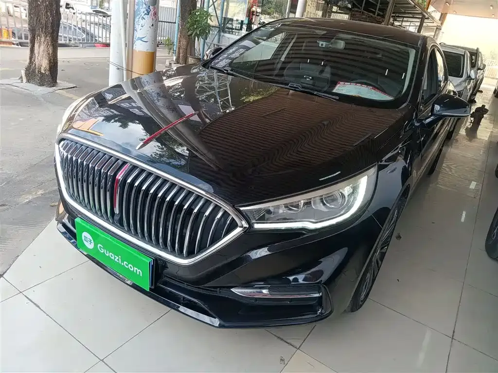 Hongqi H5 — фото 1