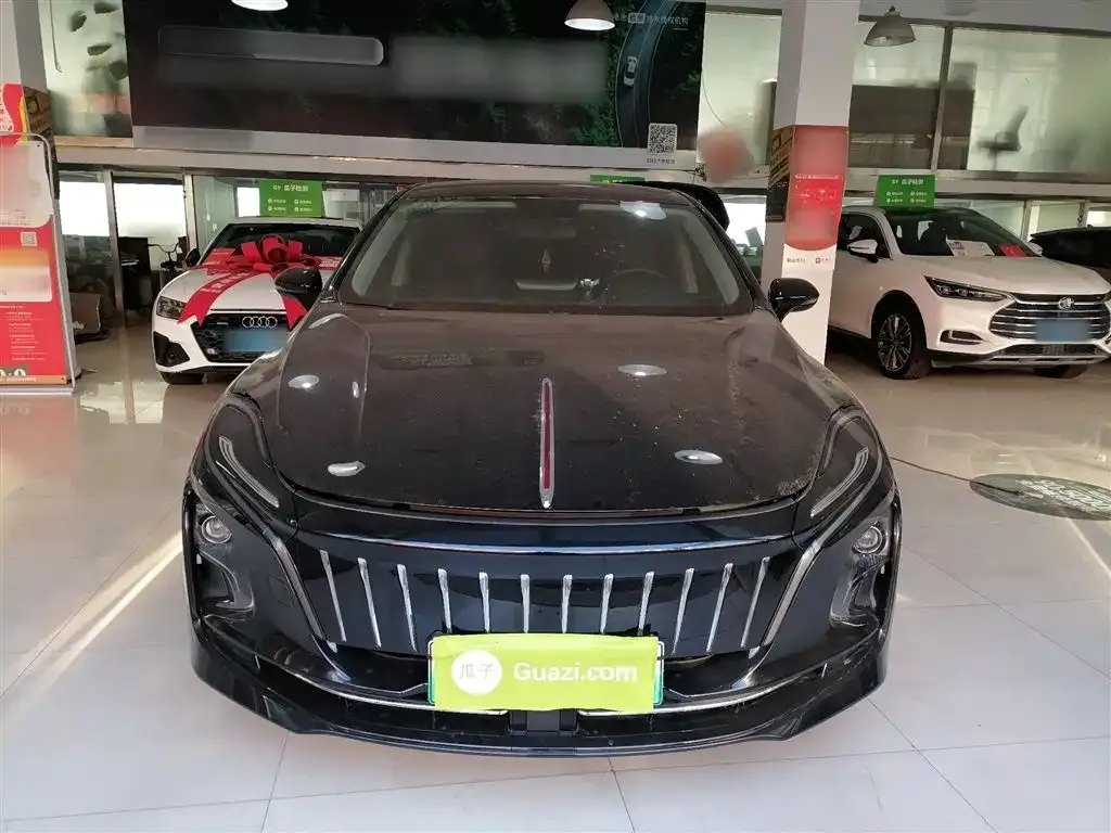 Hongqi E-QM5 — фото 3