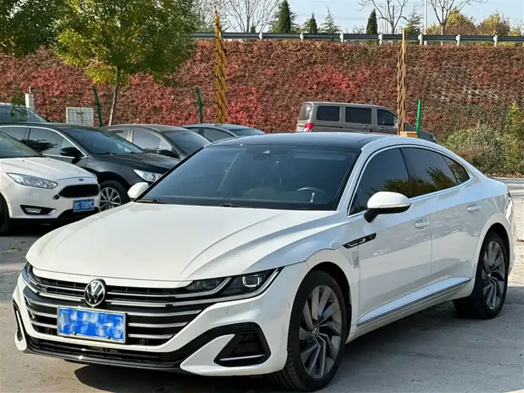 Volkswagen CC — фото 1