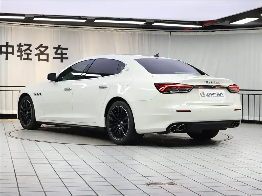 Maserati Quattroporte — фото 4