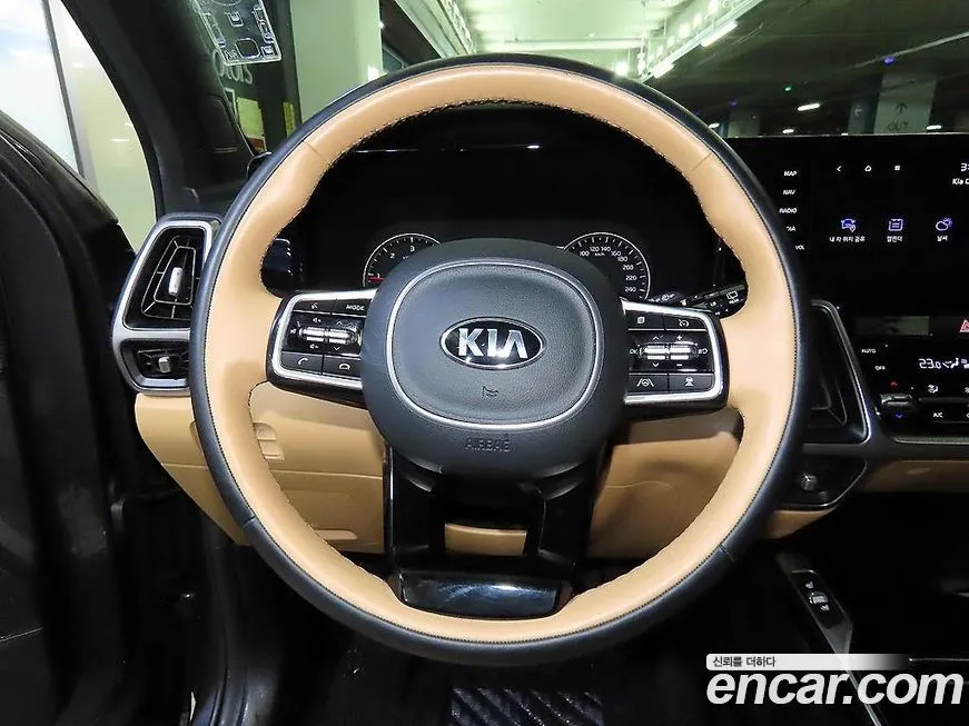 Kia Sorento — фото 8