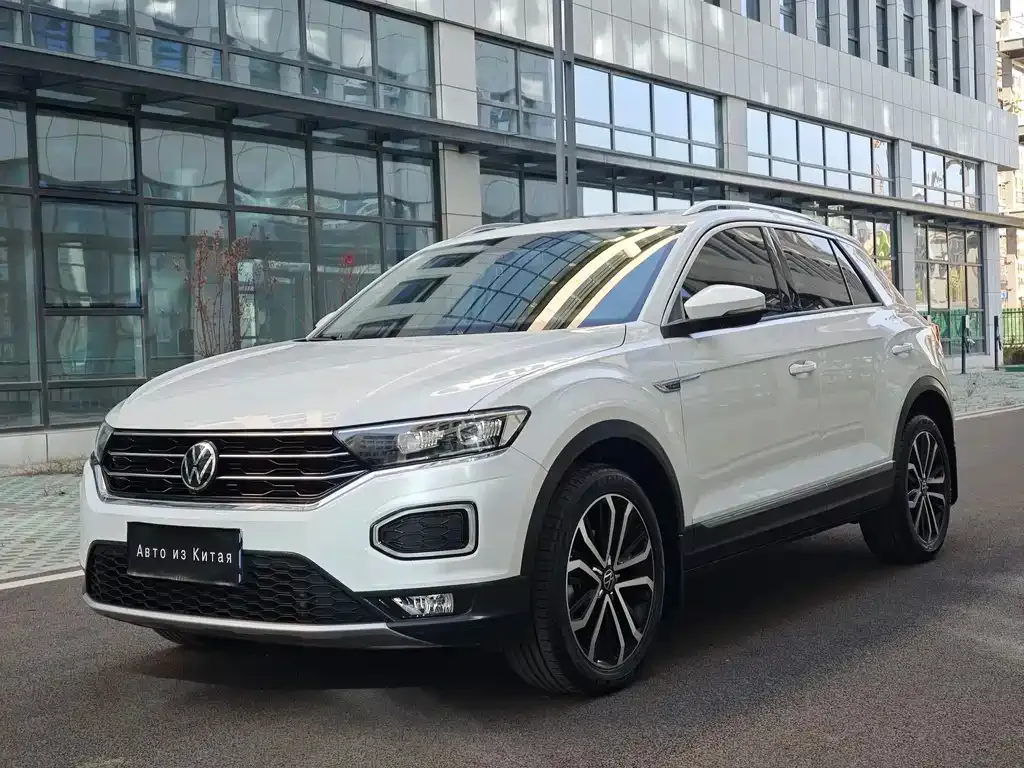 Volkswagen T-Roc — фото 1