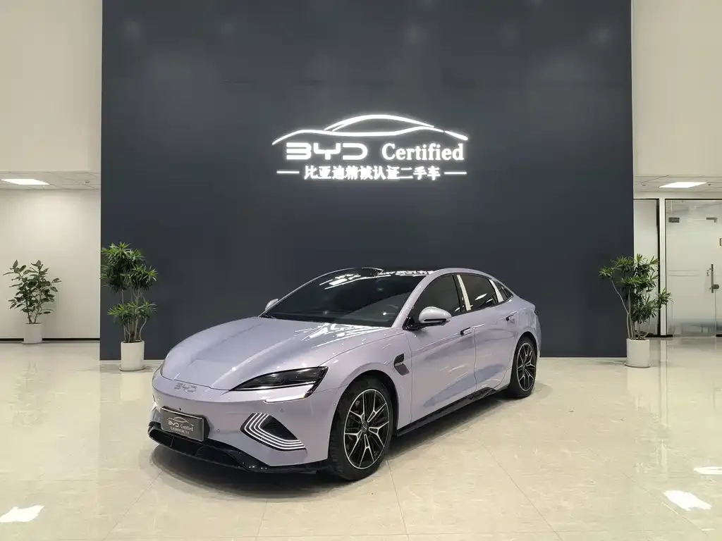 BYD Seal — фото 1