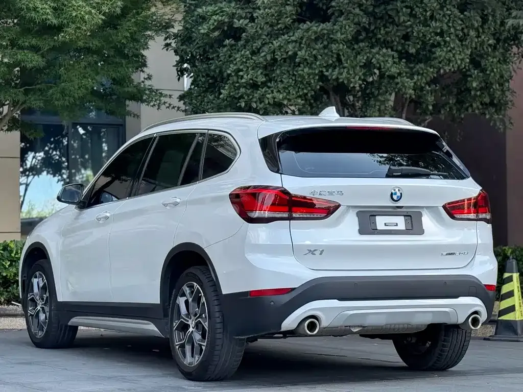 BMW X1 — фото 10