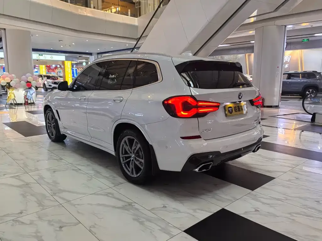 BMW X3 — фото 7