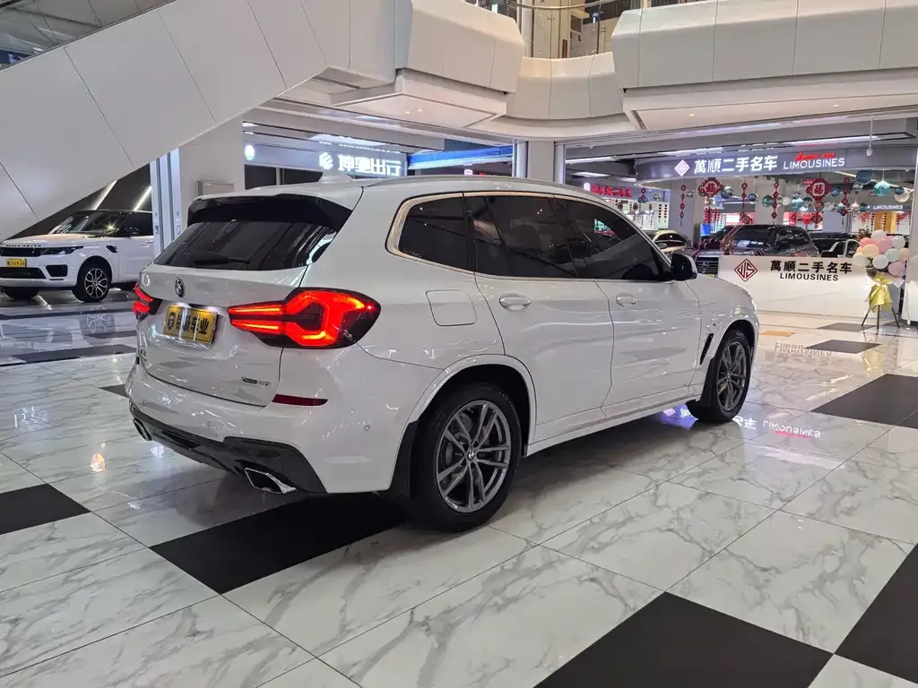 BMW X3 — фото 9