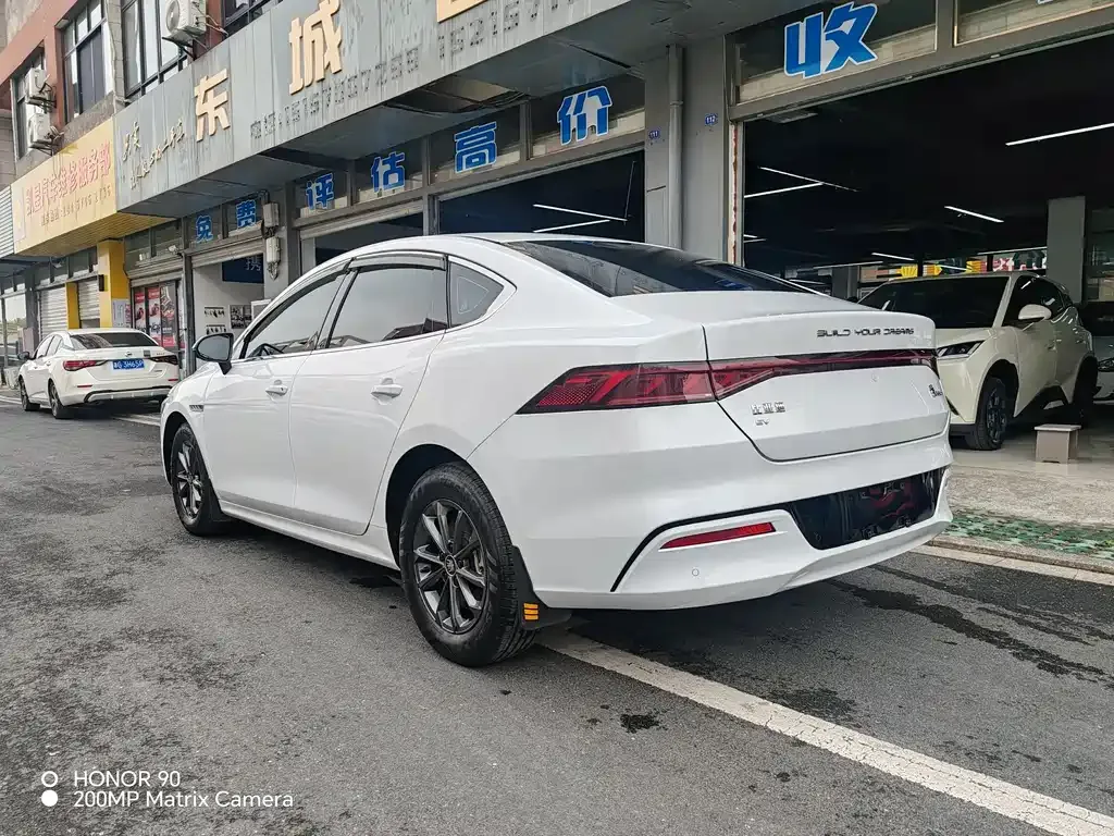 BYD Qin PLUS — фото 8