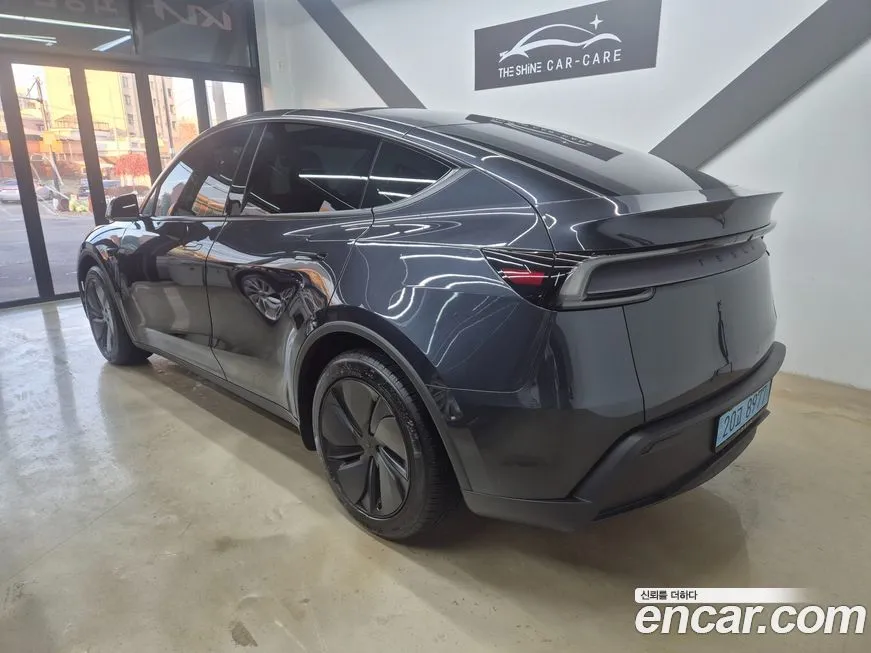 Tesla Model Y — фото 4