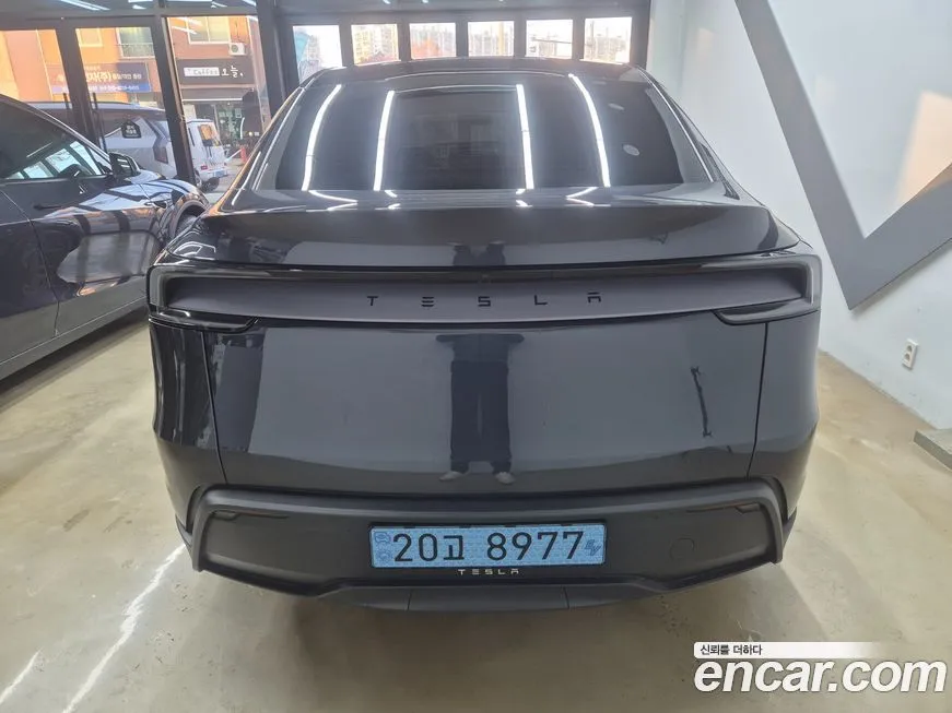 Tesla Model Y — фото 6