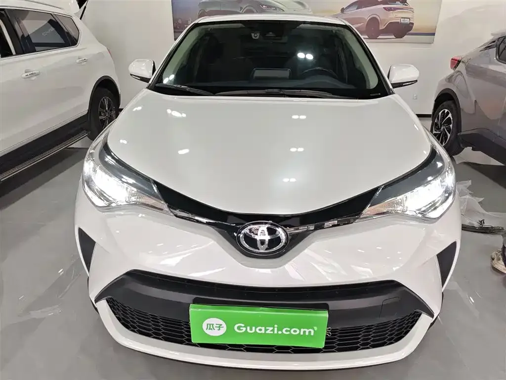 Toyota C-HR — фото 3