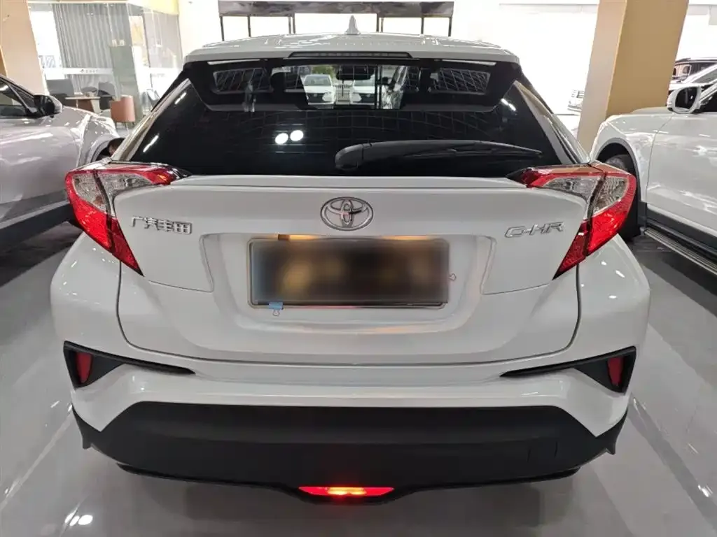 Toyota C-HR — фото 6