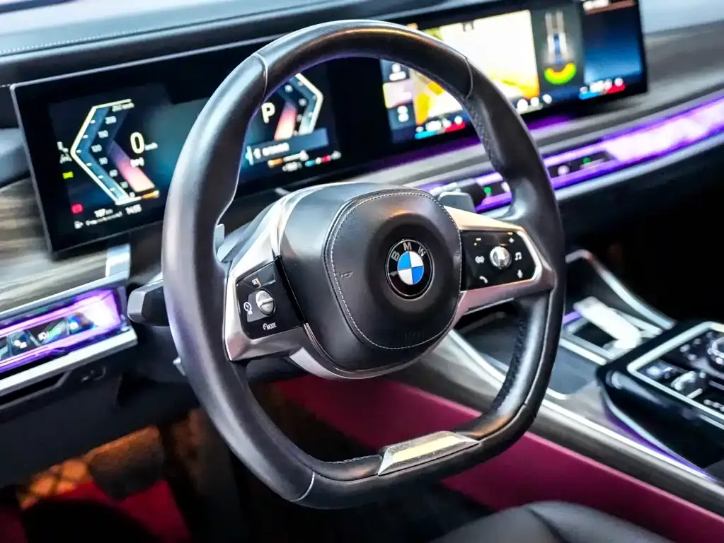 BMW 7 Series — фото 4