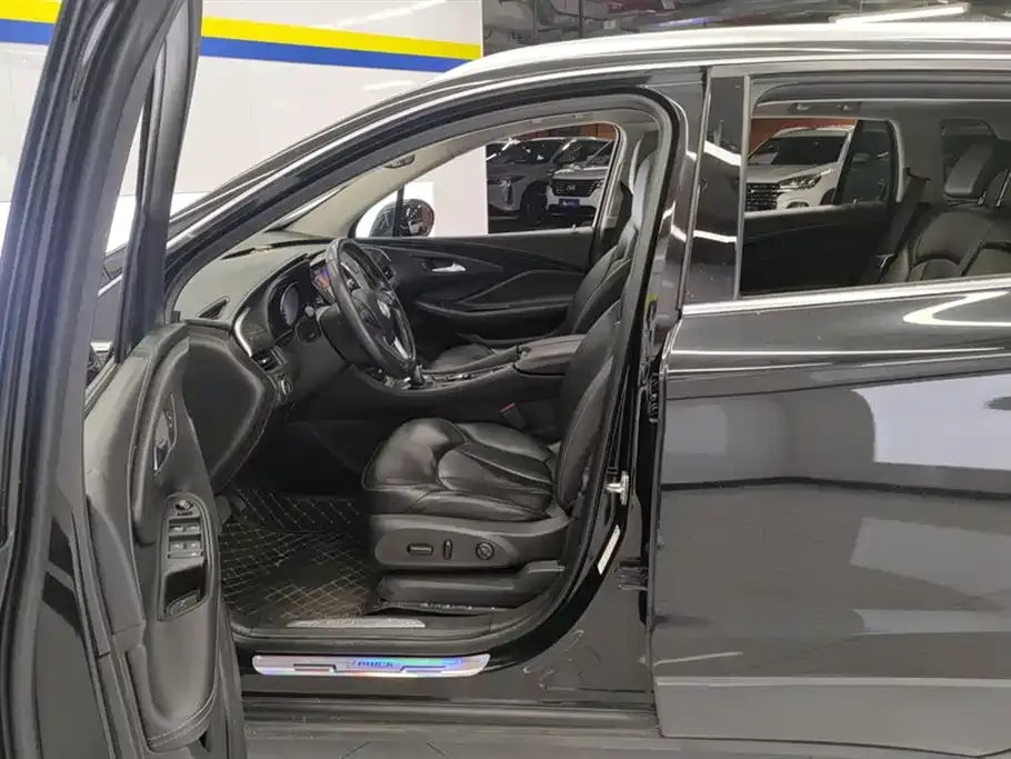 Buick Envision Plus — фото 9