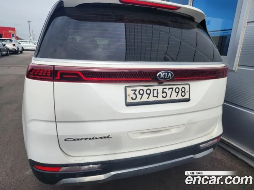 Kia Carnival — фото 2