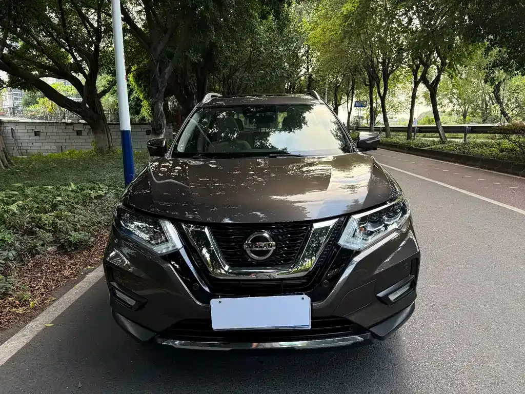 Nissan X-Trail — фото 2