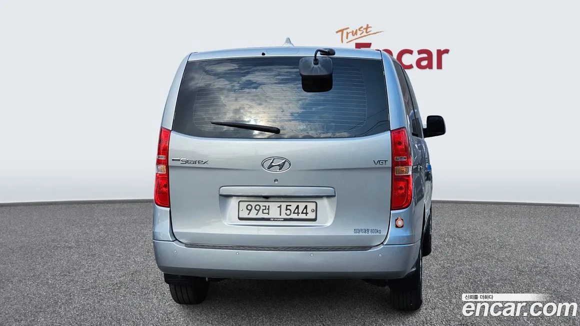 Hyundai Starex — фото 4