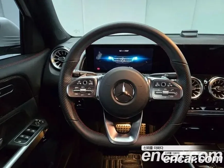 Mercedes-Benz GLB-Class — фото 5