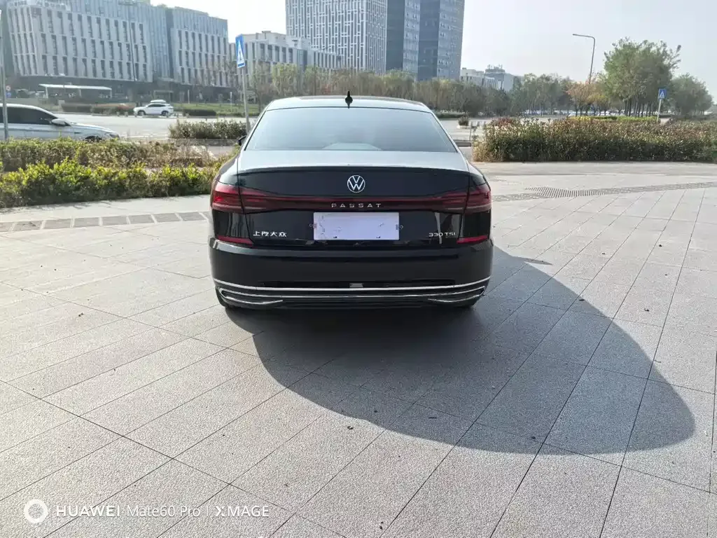 Volkswagen Passat — фото 9