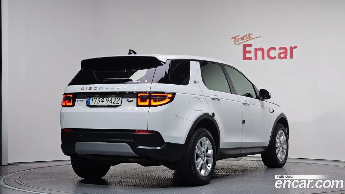 Land Rover Discovery Sport — фото 2