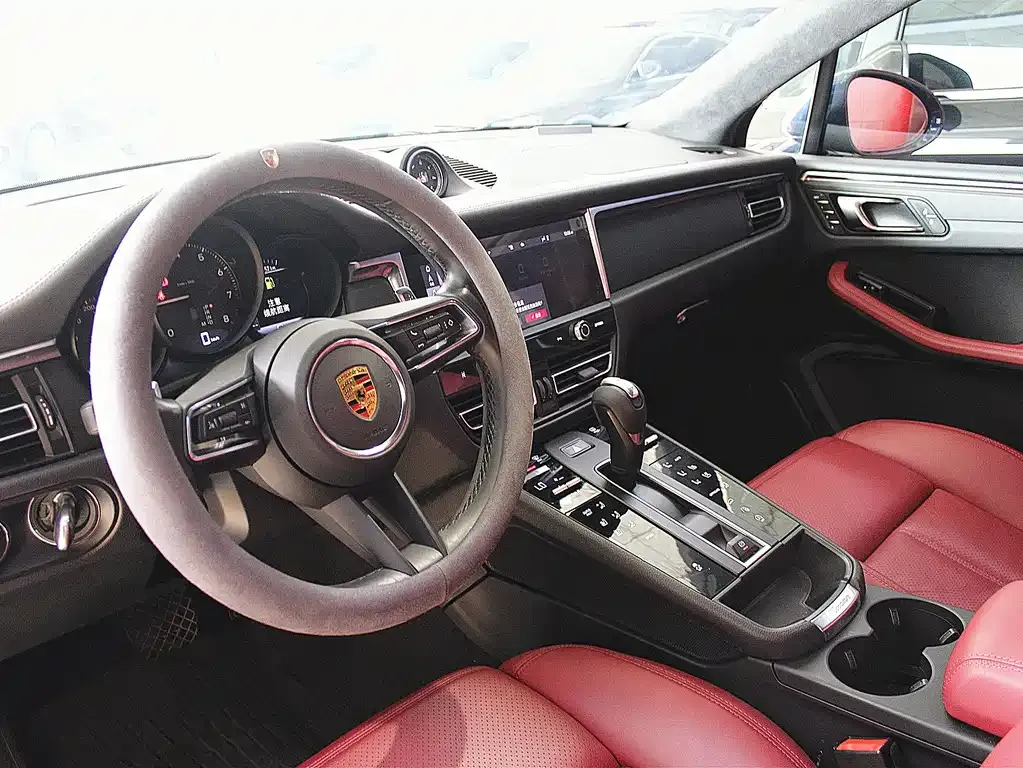 Porsche Macan — фото 5