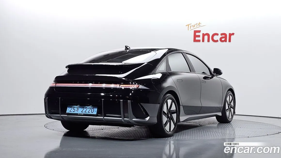 Hyundai Ioniq6 — фото 2