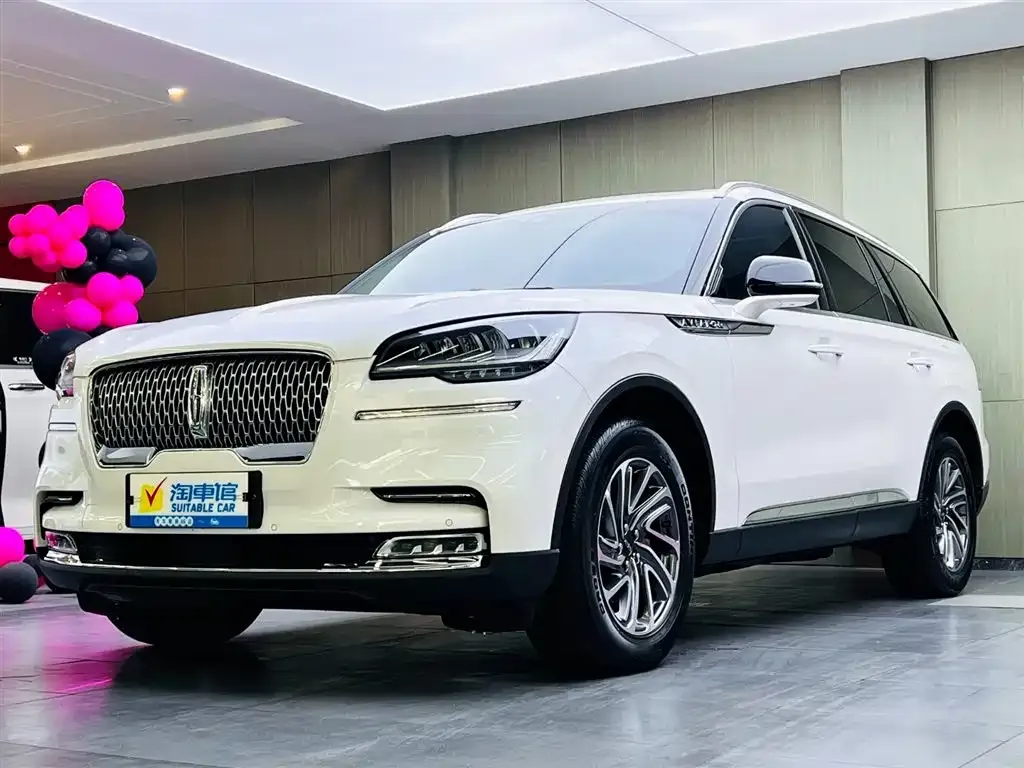 Lincoln Aviator — фото 1