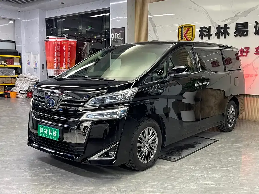 Toyota Vellfire — фото 3