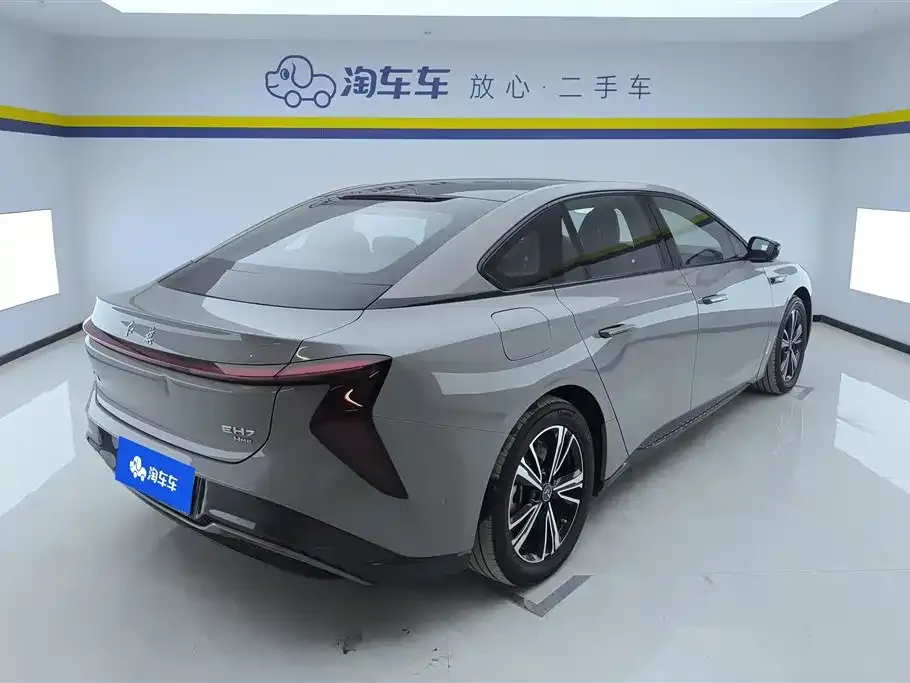 Hongqi EH7 — фото 3
