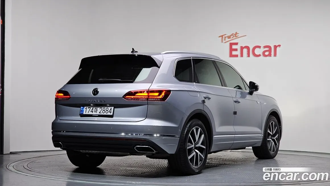 Volkswagen Touareg — фото 2