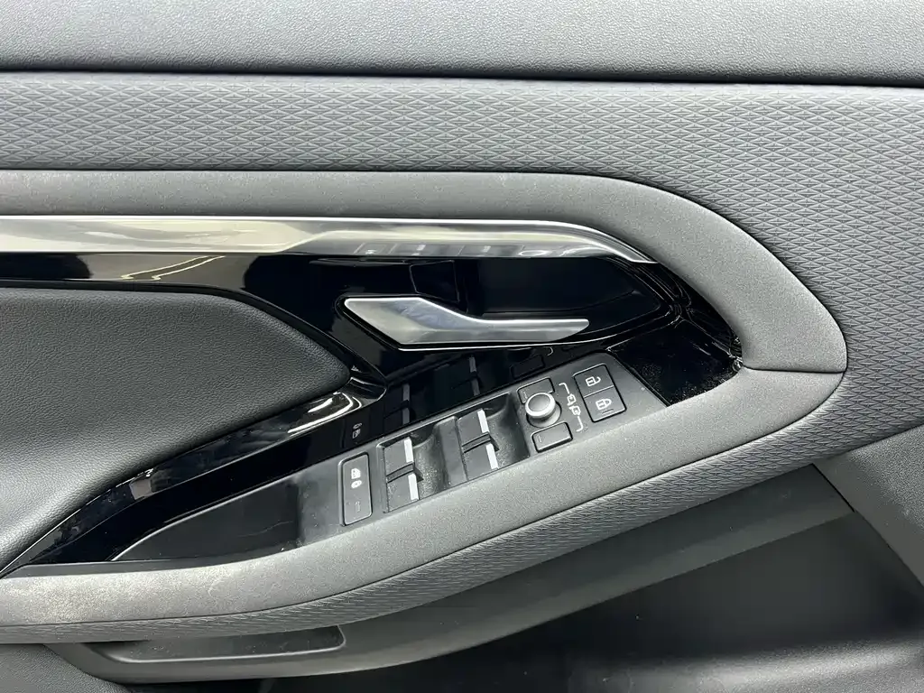 Land Rover Evoque — фото 6