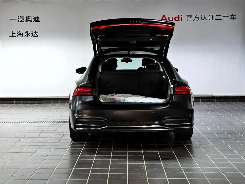 Audi A7 — фото 7