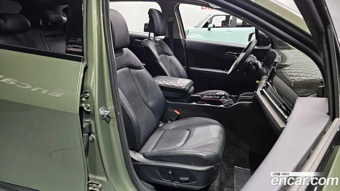 Kia Sportage — фото 10
