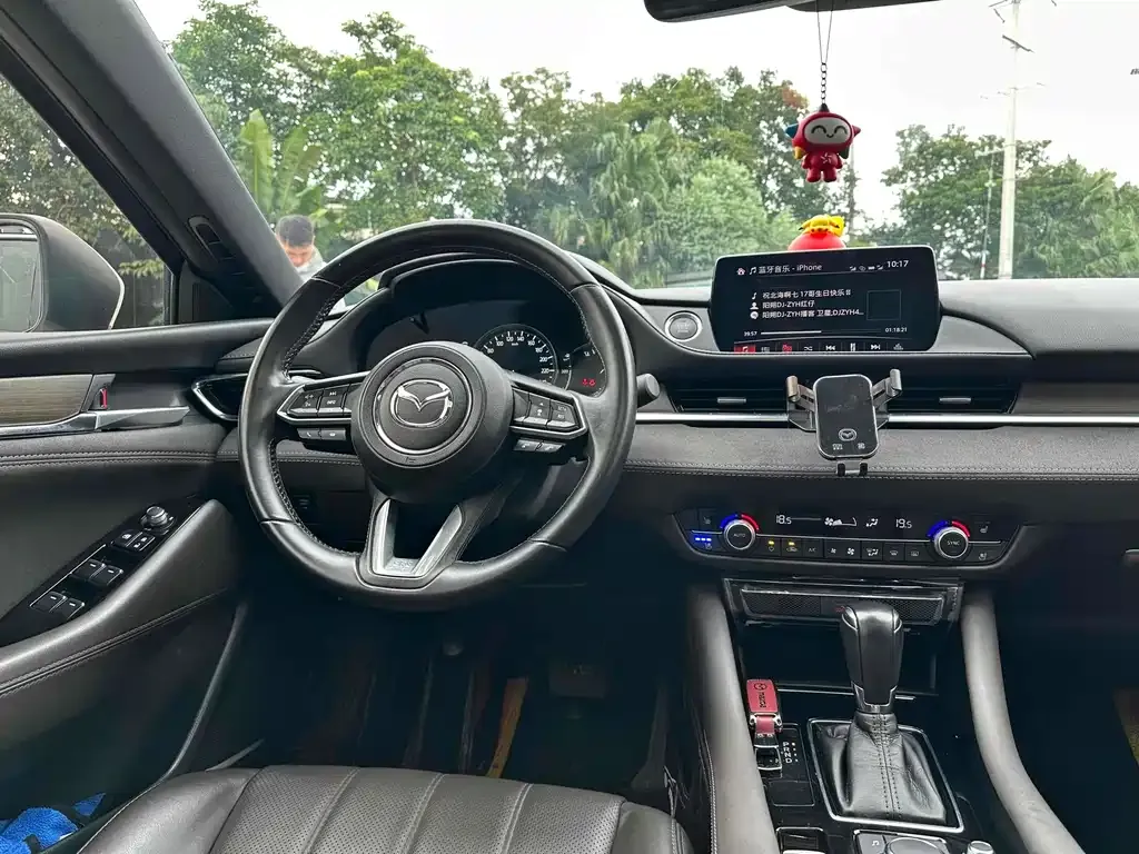 Mazda Atenza — фото 10