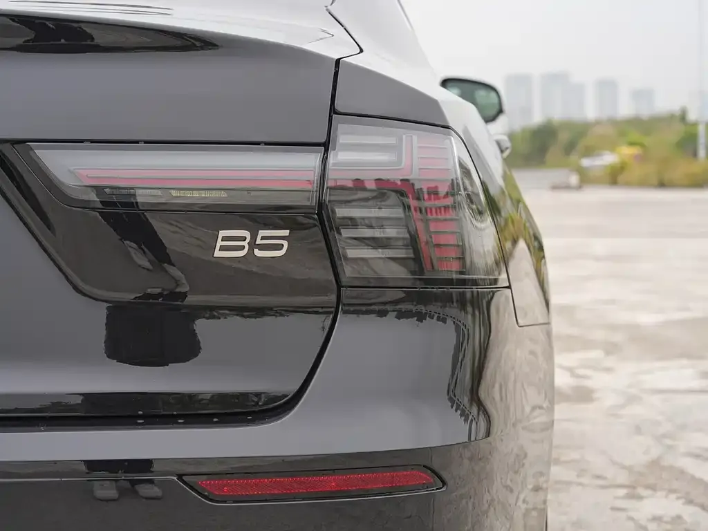 Volvo S90 — фото 10