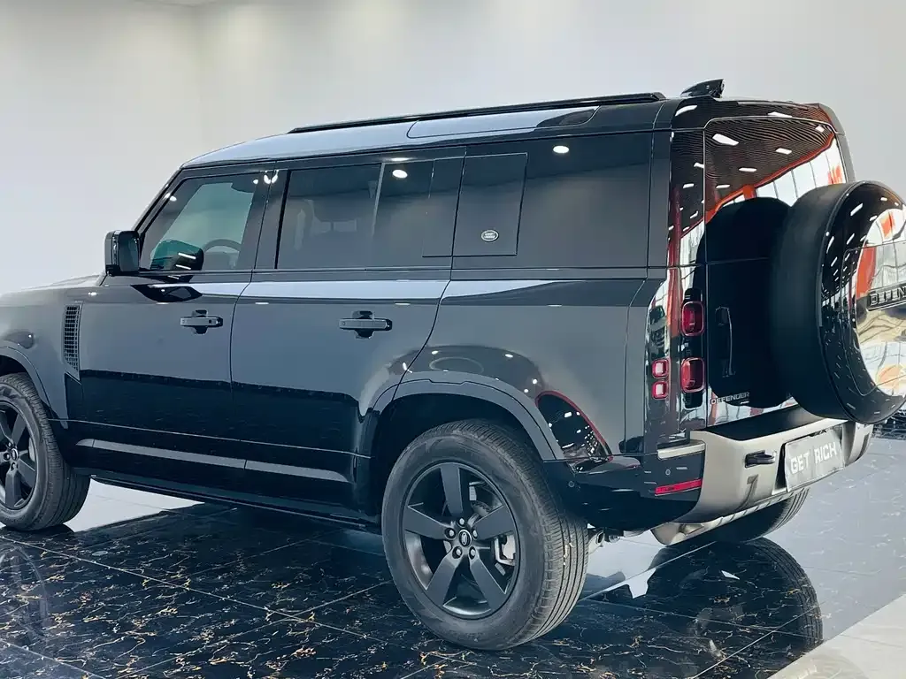 Land Rover Defender — фото 7