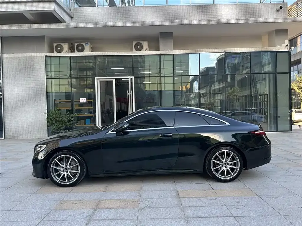 Mercedes-Benz E-Class (Import) — фото 6