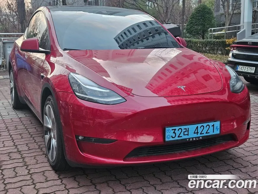 Tesla Model Y — фото 2