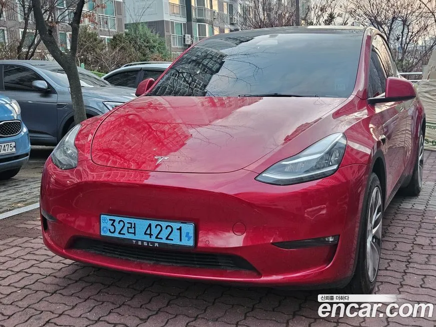 Tesla Model Y — фото 3