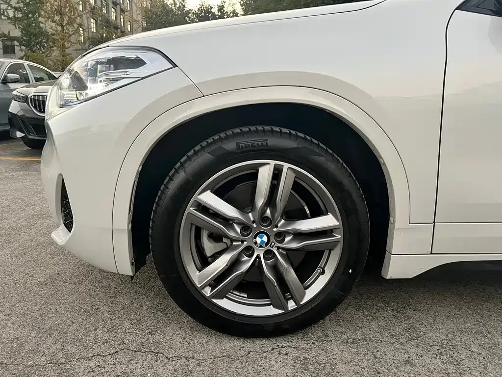 BMW X2 — фото 10