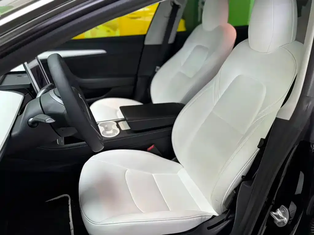 Tesla Model 3 — фото 4