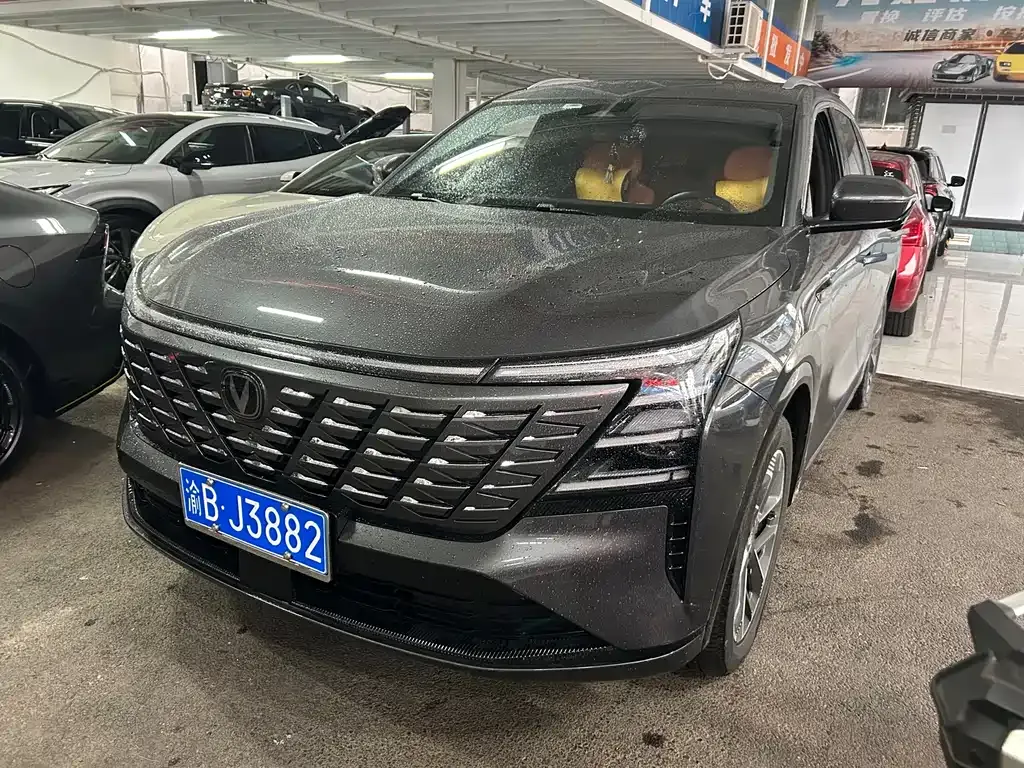 Changan CS75PLUS — фото 1