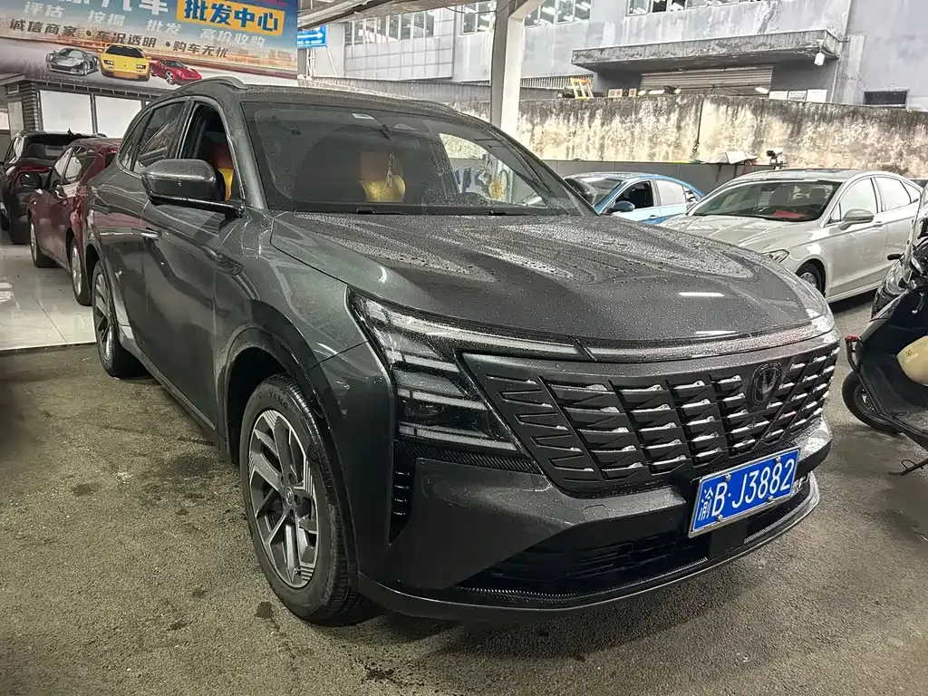 Changan CS75PLUS — фото 3