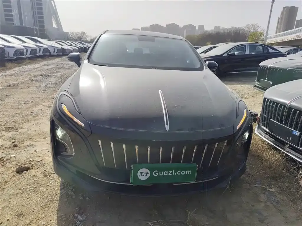 Hongqi E-QM5 — фото 3