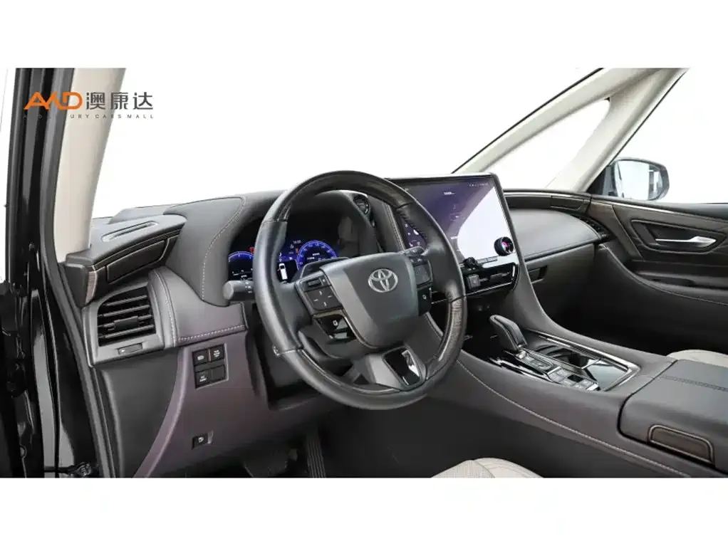 Toyota Alphard — фото 6