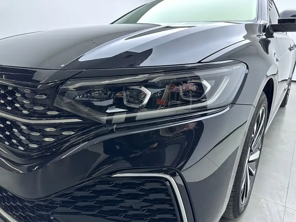 Volkswagen Passat — фото 4