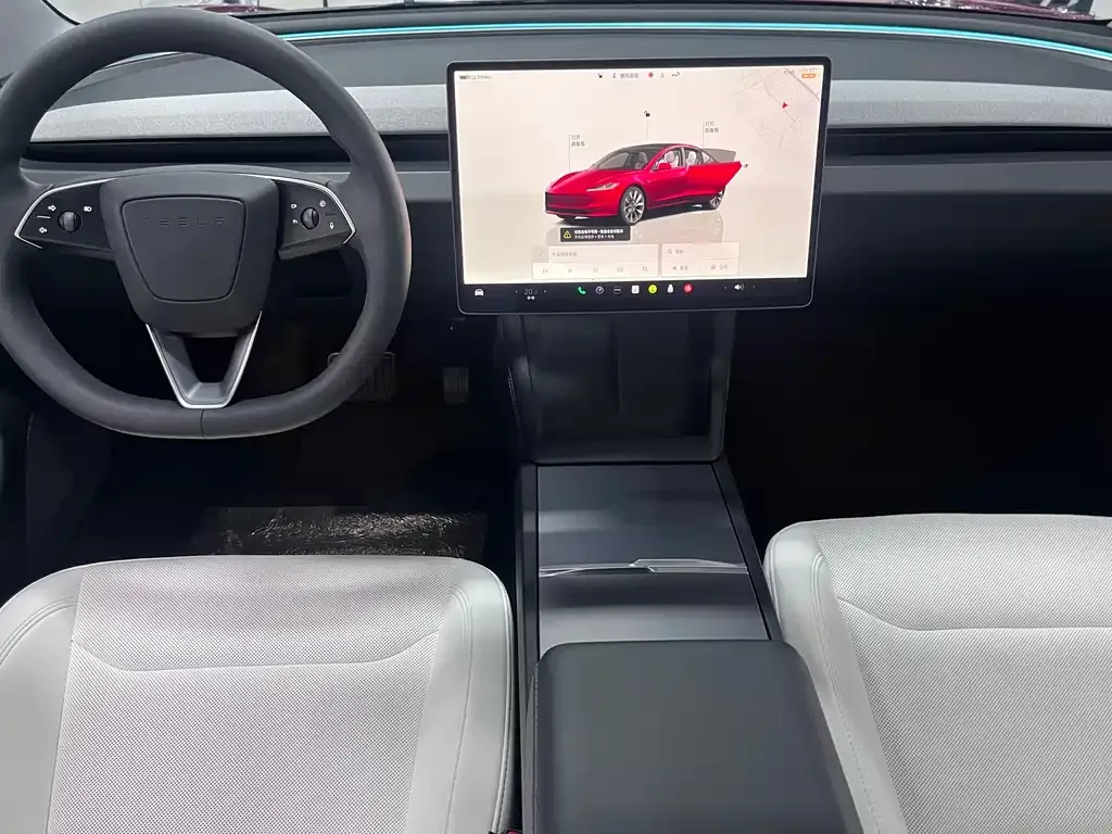 Tesla Model 3 — фото 5