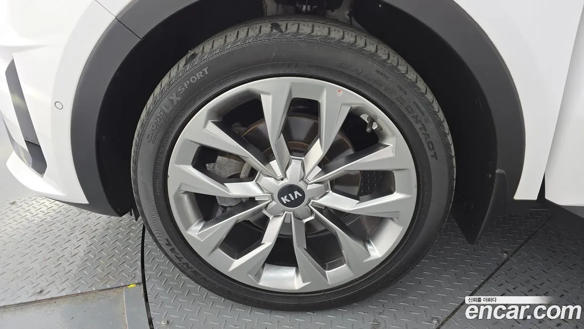 Kia Sorento — фото 5